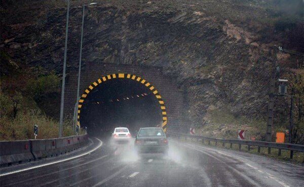 جاده چالوس و آزادراه تهران شمال موقتا مسدود می‌شود