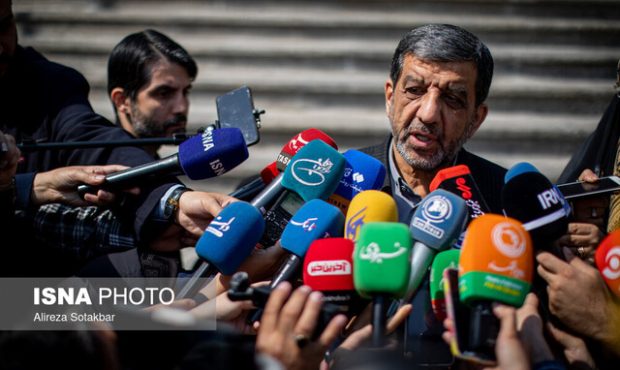 ضرغامی: دولت از هیچ نامزد انتخاباتی حمایت نمیکند ضرغامی: دولت از هیچ نامزد انتخاباتی حمایت نمیکند
