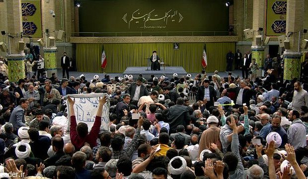 یکی از دلایل توصیه من به مشارکت، کوتاه کردن زبان بدگویان است یکی از دلایل توصیه من به مشارکت، کوتاه کردن زبان بدگویان است
