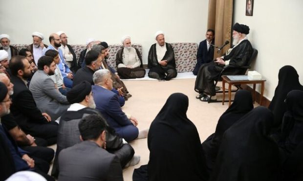 حضرت آیت الله خامنهای: مرحله دوم انتخابات ریاست جمهوری خیلی مهم است حضرت آیت الله خامنهای: مرحله دوم انتخابات ریاست جمهوری خیلی مهم است