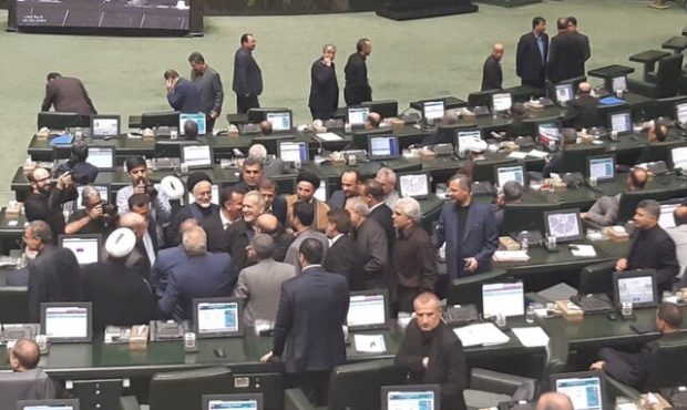 حضور پزشکیان در مجلس حضور پزشکیان در مجلس
