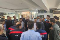 کارگران اکسین خالق حماسههای بی نظیر هستند/جمعه پای صندوقهای رای حضور حداکثری خواهیم داشت کارگران اکسین خالق حماسههای بی نظیر هستند/جمعه پای صندوقهای رای حضور حداکثری خواهیم داشت