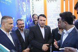 بازدید مدیرعامل بانک سپه از نمایشگاه صنعت مالی بازدید مدیرعامل بانک سپه از نمایشگاه صنعت مالی