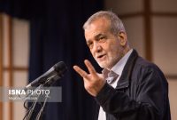 پزشکیان: صبر کنید کابینه کار کند و از روی عملکرد، نقد کنید