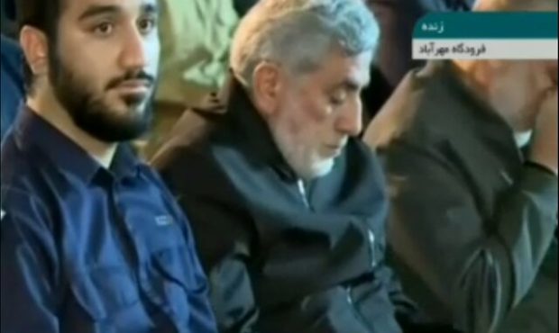 حضور سردار قاآنی در مراسم استقبال از پیکر شهید نیلفروشان حضور سردار قاآنی در مراسم استقبال از پیکر شهید نیلفروشان