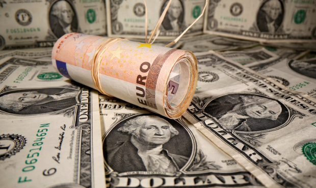 قیمت دلار و یورو در مرکز مبادله ایران؛ امروز ۲۸ آذر